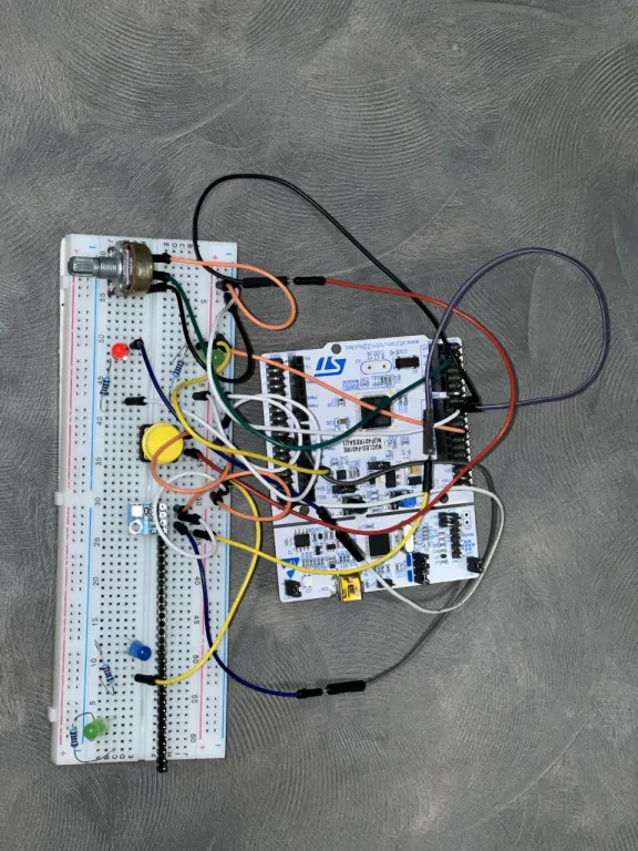 voltage monitor top